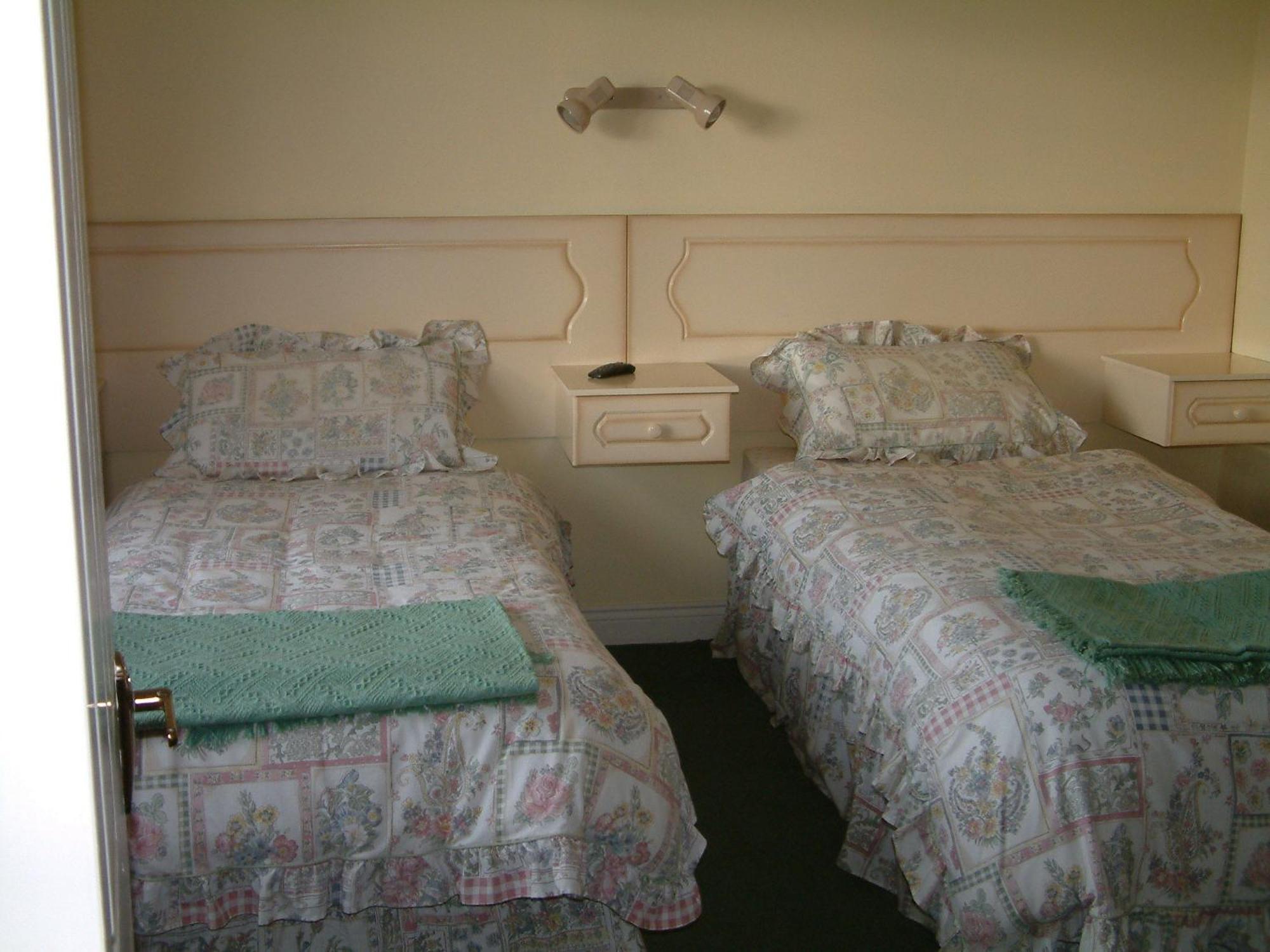Seanor House Bed & Breakfast แบลลีบัลเนียน ภายนอก รูปภาพ